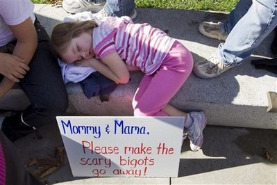 capt6e70a322967244ab9f85522c29d4d9f9gay_marriage_protest_cadb107.jpg