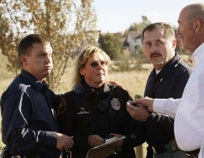 cops-questioning.jpg
