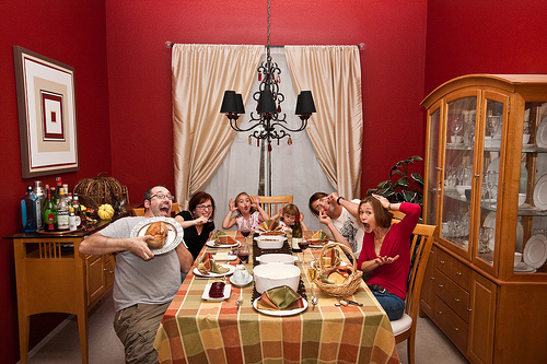 thanksgiving-dinner-funny.jpg