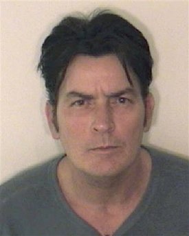 capt95e1bbbf61f24a3db90876da85568f30charlie_sheen_arrest_ny125.jpg