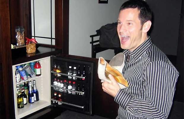 guy-with-mini-bar.jpg