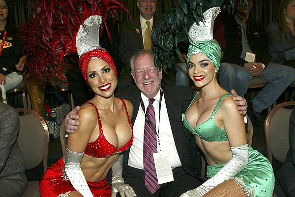 mayor-oscar-goodman-at-2007-nba-all-star-weekend-2-17-07.jpg