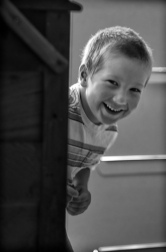 kid-around-corner.jpg