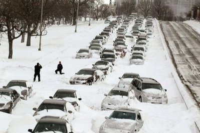 cars-stuck-in-snow.jpg