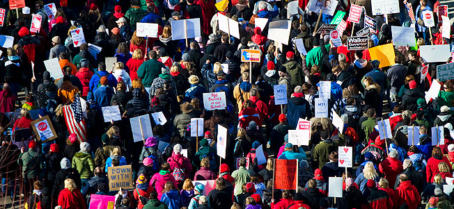 protesters-in-wisconsin.jpg