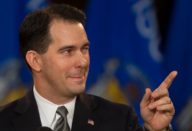 scott-walker-point-wink.jpg