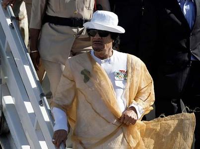 moammar-gadhafis-in-white.jpg