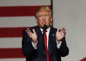 donald-trump-florida-hands-together